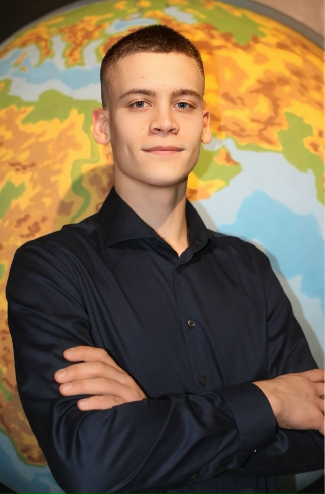 Егор Огнев